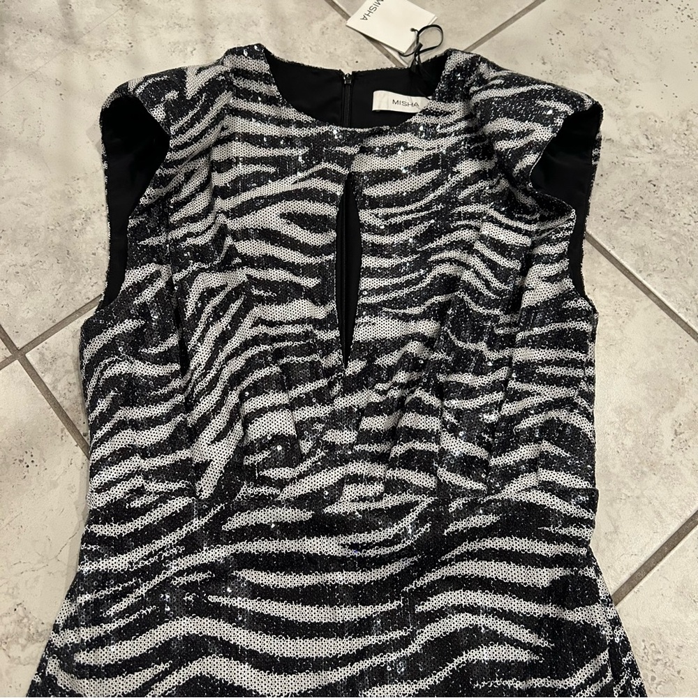 NEW MISHA Susanita Printed Sequin Dress SIZE 10 - Picture 4 of 12
